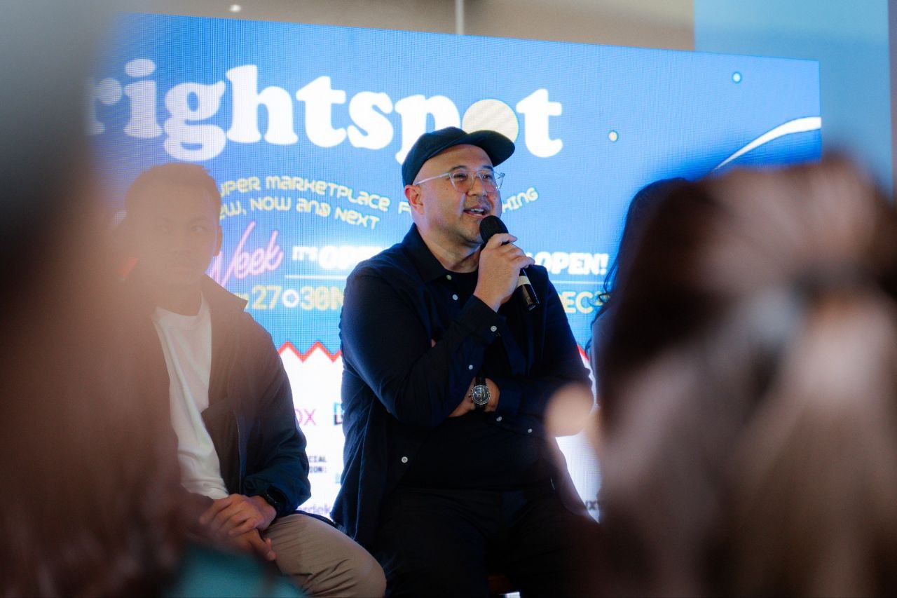 Brightspot Market kembali hadir dengan konsep baru Brightspot SuperMRKT 2025 di AGORA Mall. Tahun ini, pengunjung bisa menemukan produk lifestyle, fashion, kuliner, dan karya seni dalam satu “supermarket” kreatif, tempat ide, merek, dan komunitas bertemu.