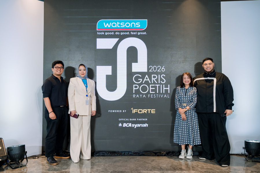 Garis Poetih Raya Festival 2026 kembali hadir sebagai perayaan Ramadan modern yang memadukan fashion, kecantikan, spiritualitas, dan gaya hidup dalam satu panggung yang elegan. Digelar pada 29–31 Januari 2026 di City Hall Pondok Indah Mall, Jakarta Selatan, festival ini menjadi salah satu agenda modest fashion paling prestisius di Indonesia, menghadirkan pengalaman menyeluruh bagi publik yang menantikan koleksi Ramadan dan Raya dengan perspektif yang lebih bermakna.