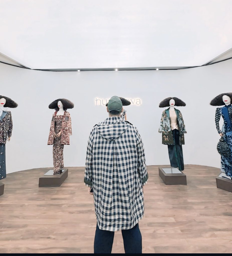 "Nusanova 2.0: Sekar Jagat," an exhibition by renowned Indonesian designer Ivan Gunawan