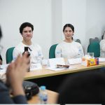 Film Kembar Tak Sama